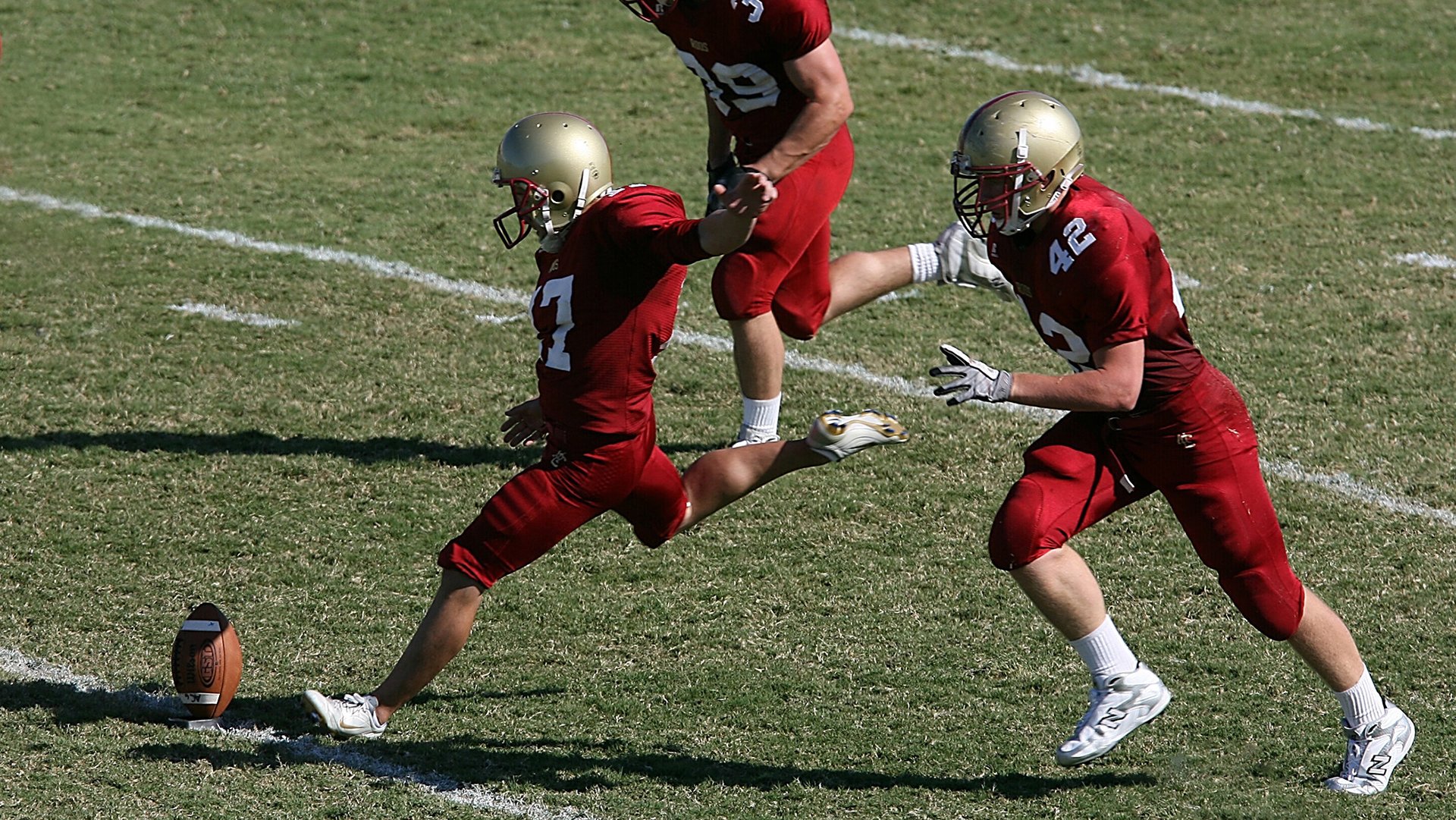 帕特里克·马霍姆斯荣膺超级碗MVP,帕特里克马勃